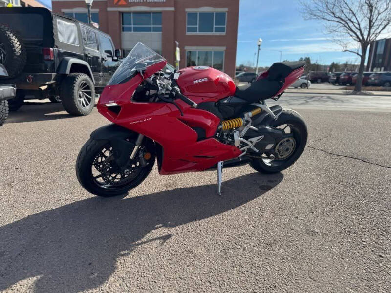 2022 Ducati Panigale