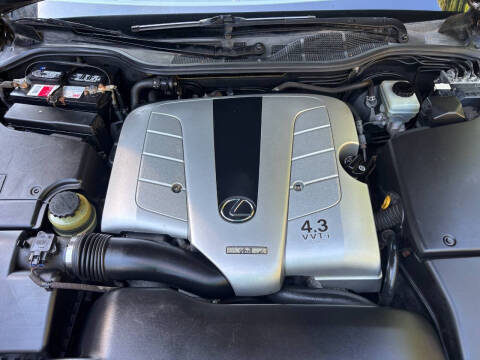 2004 Lexus LS 430
