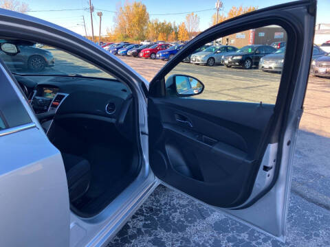 2016 Chevrolet Cruze Limited 1LT Auto