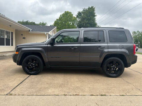 2014 Jeep Patriot for sale at H3 Auto Group in Huntsville TX