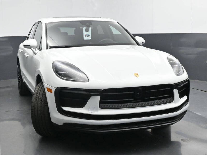2025 Porsche Macan