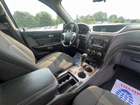 2017 Chevrolet Traverse LT