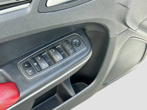 2021 Chrysler 300 S V8