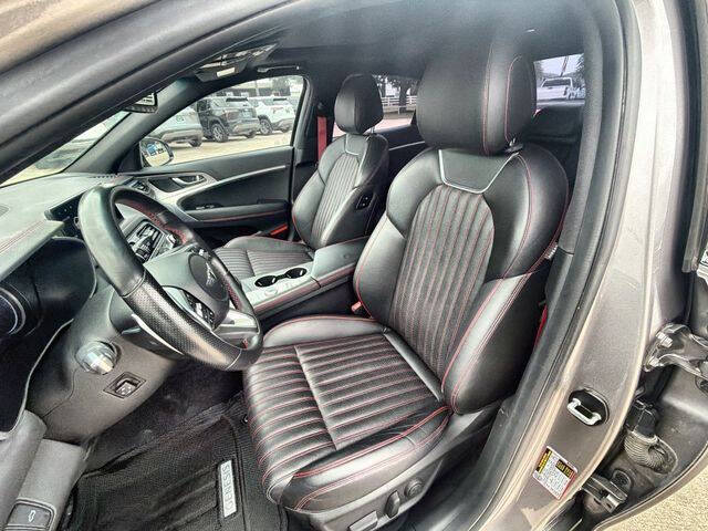 2023 Genesis G70