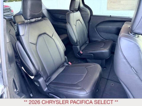 2026 Chrysler Pacifica Select