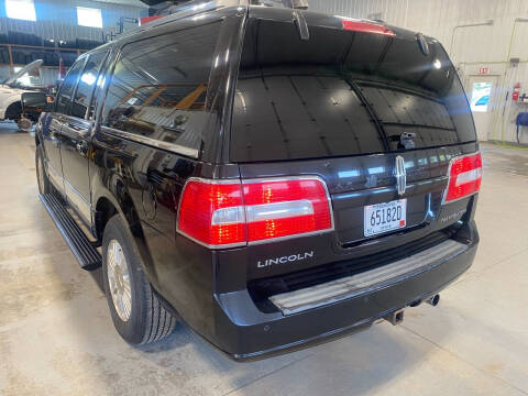 2011 Lincoln Navigator L