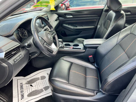 2020 Nissan Altima 2.5 SR