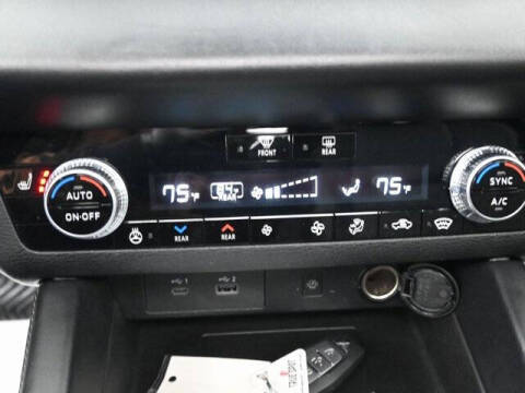 2023 Mitsubishi Outlander PHEV SEL