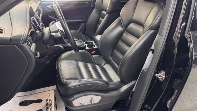 2018 Porsche Macan GTS