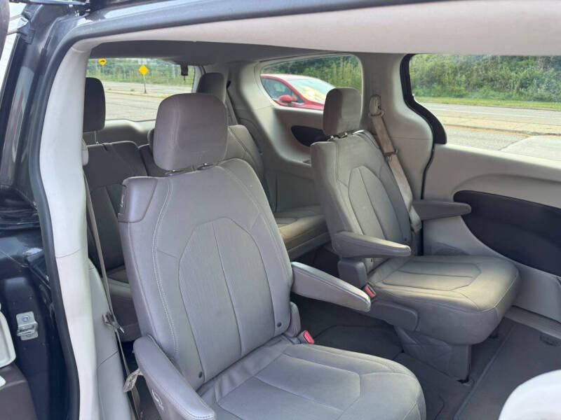 2017 Chrysler Pacifica Touring