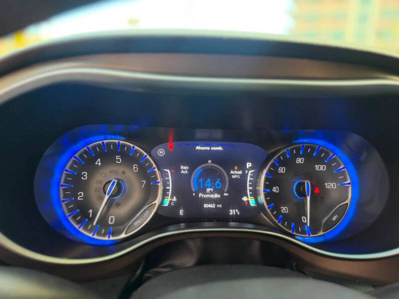 2017 Chrysler Pacifica Touring-L Plus