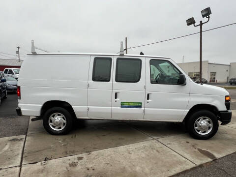 2010 Ford E-Series E-250