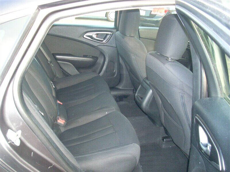 2016 Chrysler 200 Limited