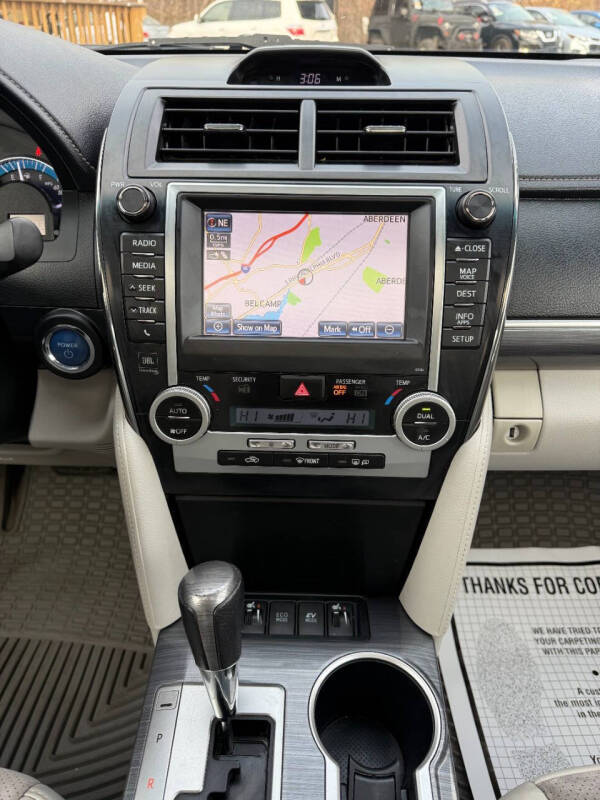 2012 Toyota Camry Hybrid XLE