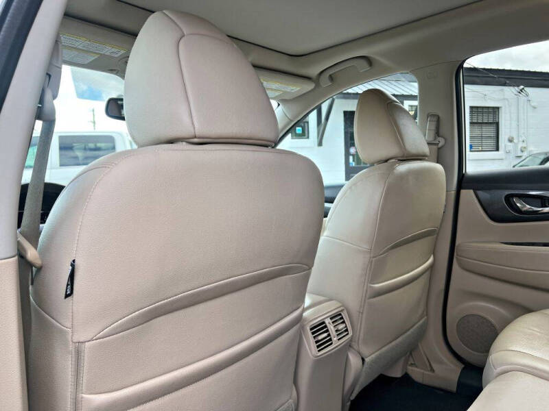 2016 Nissan Rogue SL