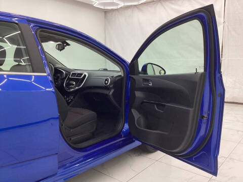 2019 Chevrolet Sonic LT Manual