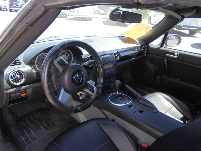 2006 Mazda MX-5 Miata Sport