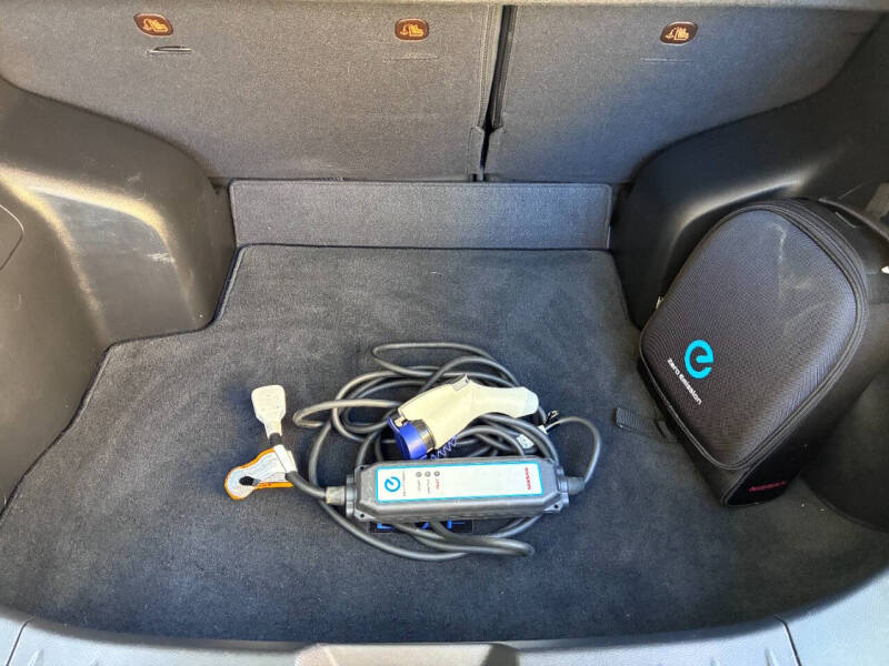 2017 Nissan LEAF S