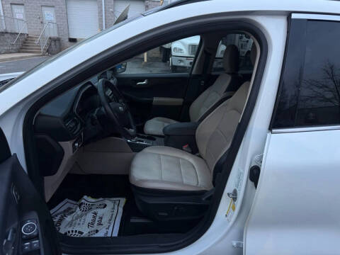 2020 Ford Escape Hybrid Titanium