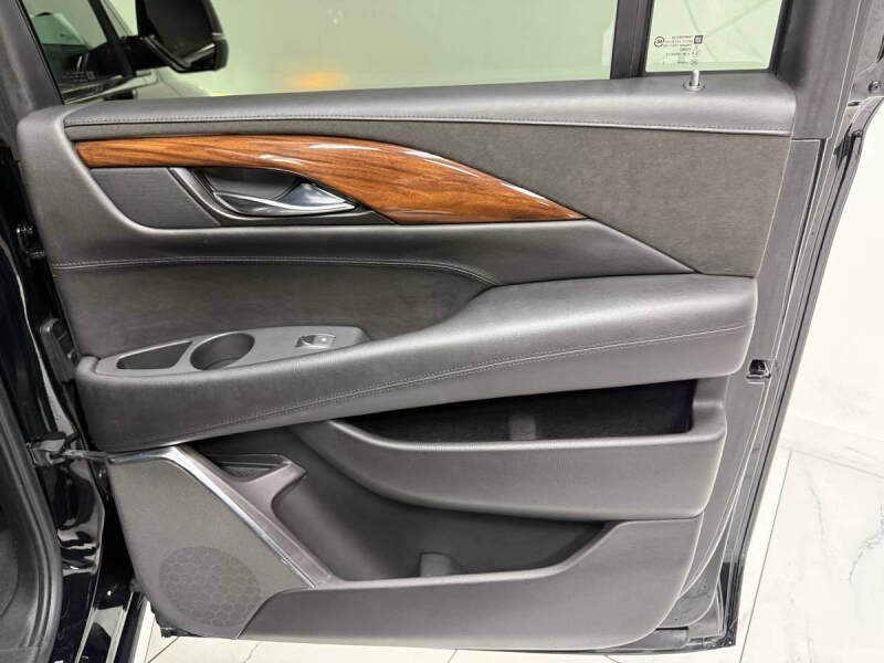 2016 Cadillac Escalade ESV Premium Collection