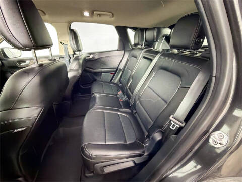 2020 Ford Escape Hybrid Titanium