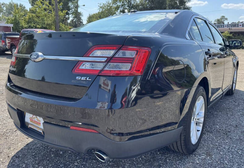 2016 Ford Taurus SEL