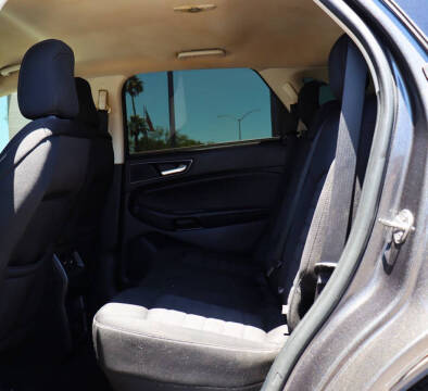 2020 Ford Edge SE