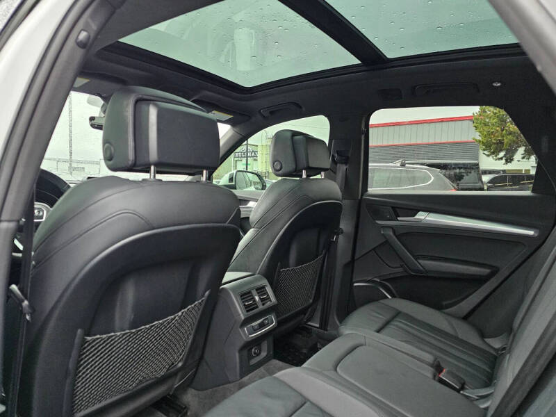 2020 Audi Q5 quattro Premium 45 TFSI