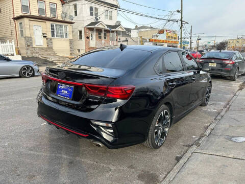 2021 Kia Forte GT Line