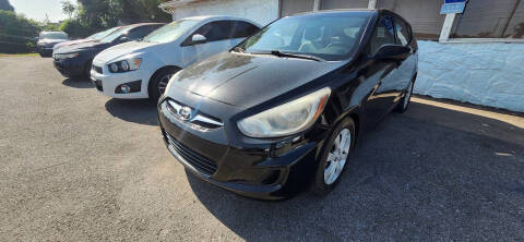 2012 Hyundai Accent SE