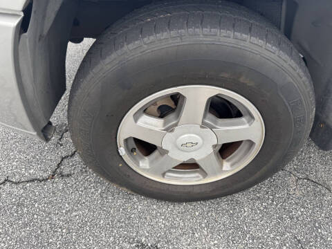 2004 Chevrolet TrailBlazer LS