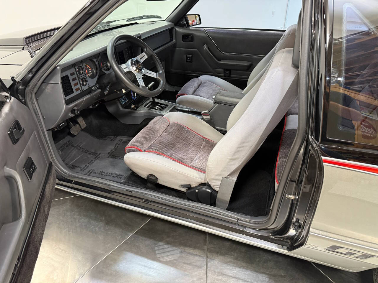 1986 Ford Mustang 25
