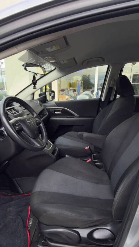 2014 Mazda MAZDA5 Sport