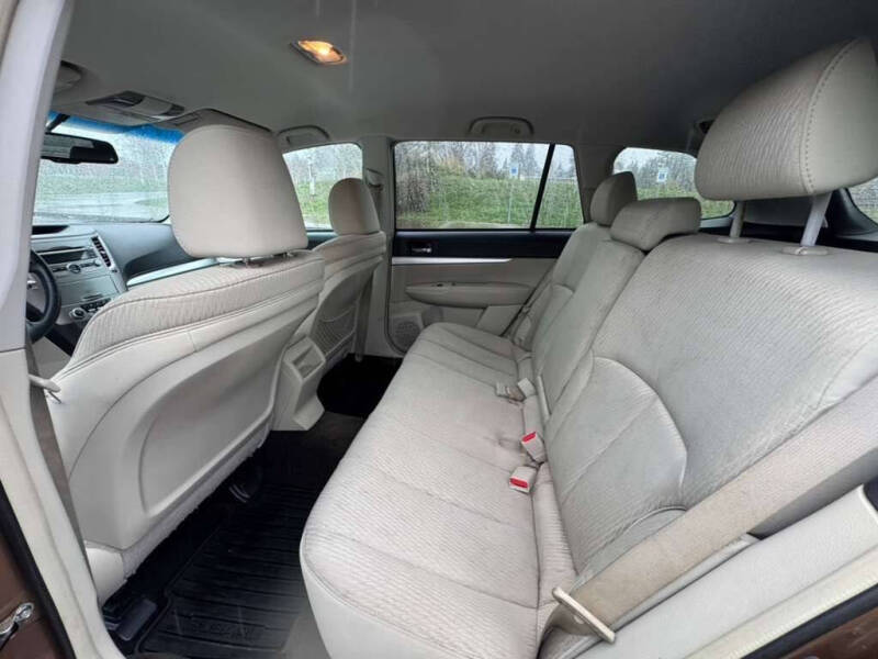 2011 Subaru Outback 2.5i Premium