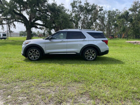 2025 Ford Explorer Platinum