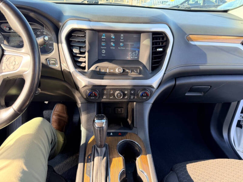2018 GMC Acadia SLE-1