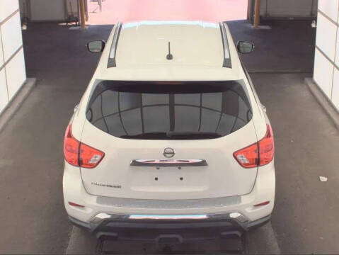 2017 Nissan Pathfinder