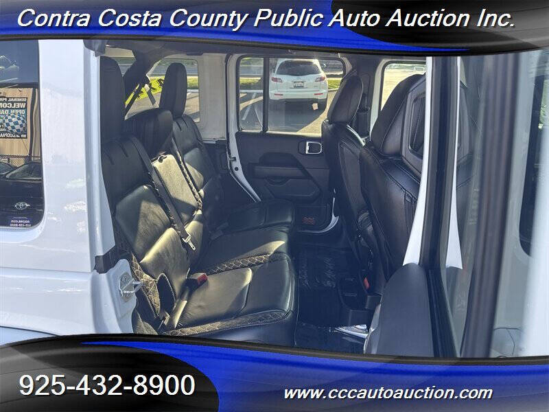 2021 Jeep Wrangler Unlimited Sahara Altitude