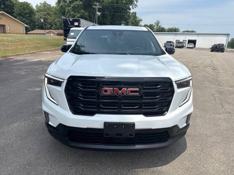 2024 GMC Acadia Elevation