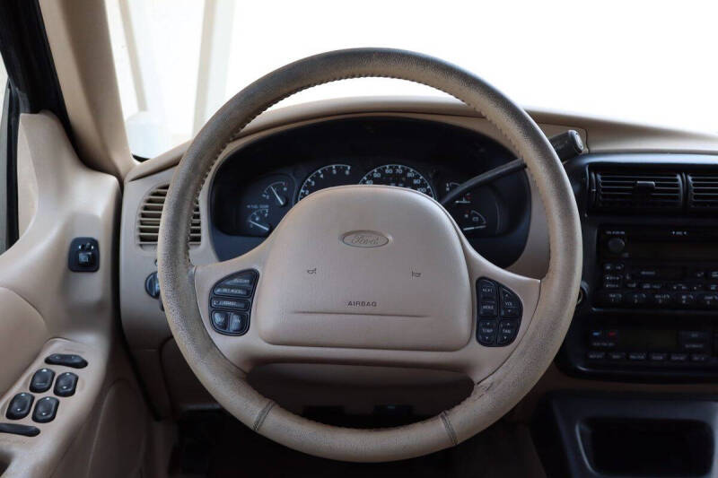 2000 Ford Explorer Eddie Bauer