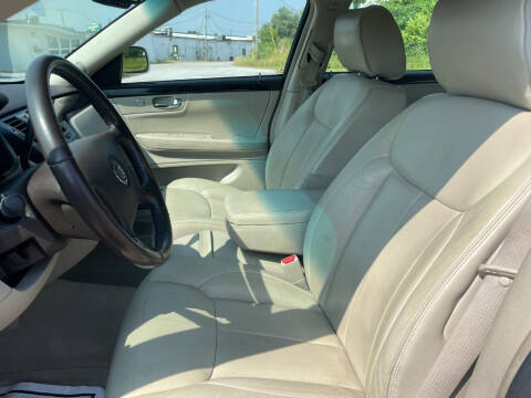 2011 Cadillac DTS Luxury Collection