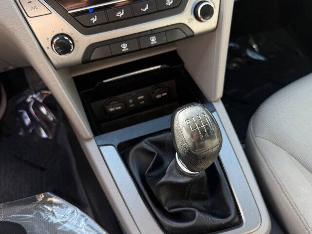 2017 Hyundai Elantra