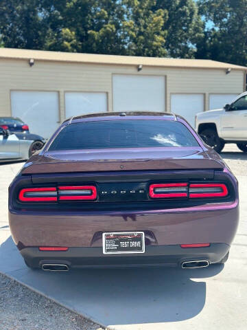 2020 Dodge Challenger SXT
