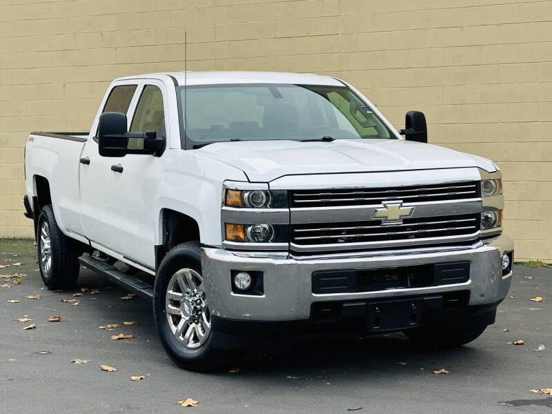 2015 Chevrolet Silverado 2500HD Work Truck's photo