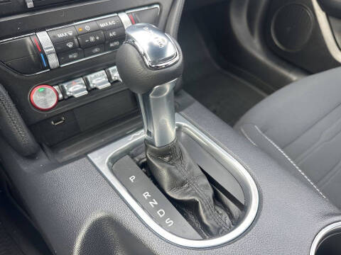 2022 Ford Mustang Mach 1