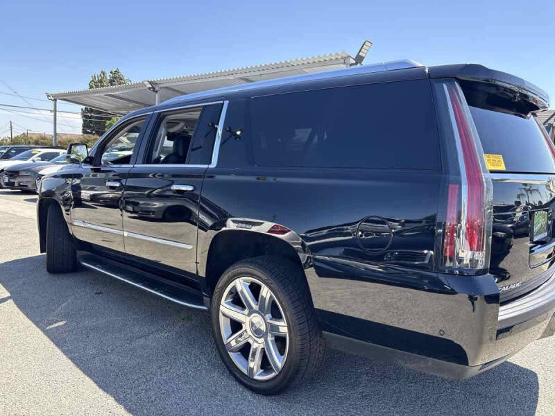 2020 Cadillac Escalade ESV Luxury