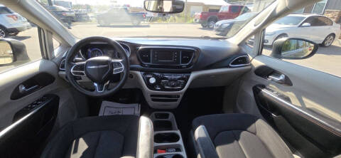 2017 Chrysler Pacifica LX