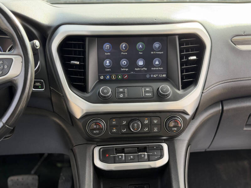 2020 GMC Acadia SLT