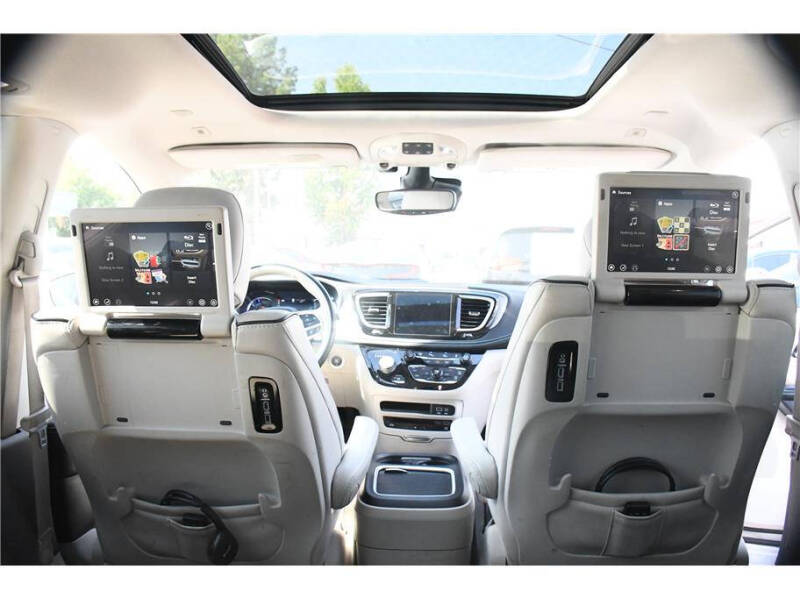 2019 Chrysler Pacifica Hybrid