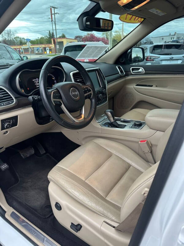 2017 Jeep Grand Cherokee Limited photo 14